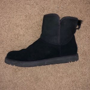 Short Black Uggs